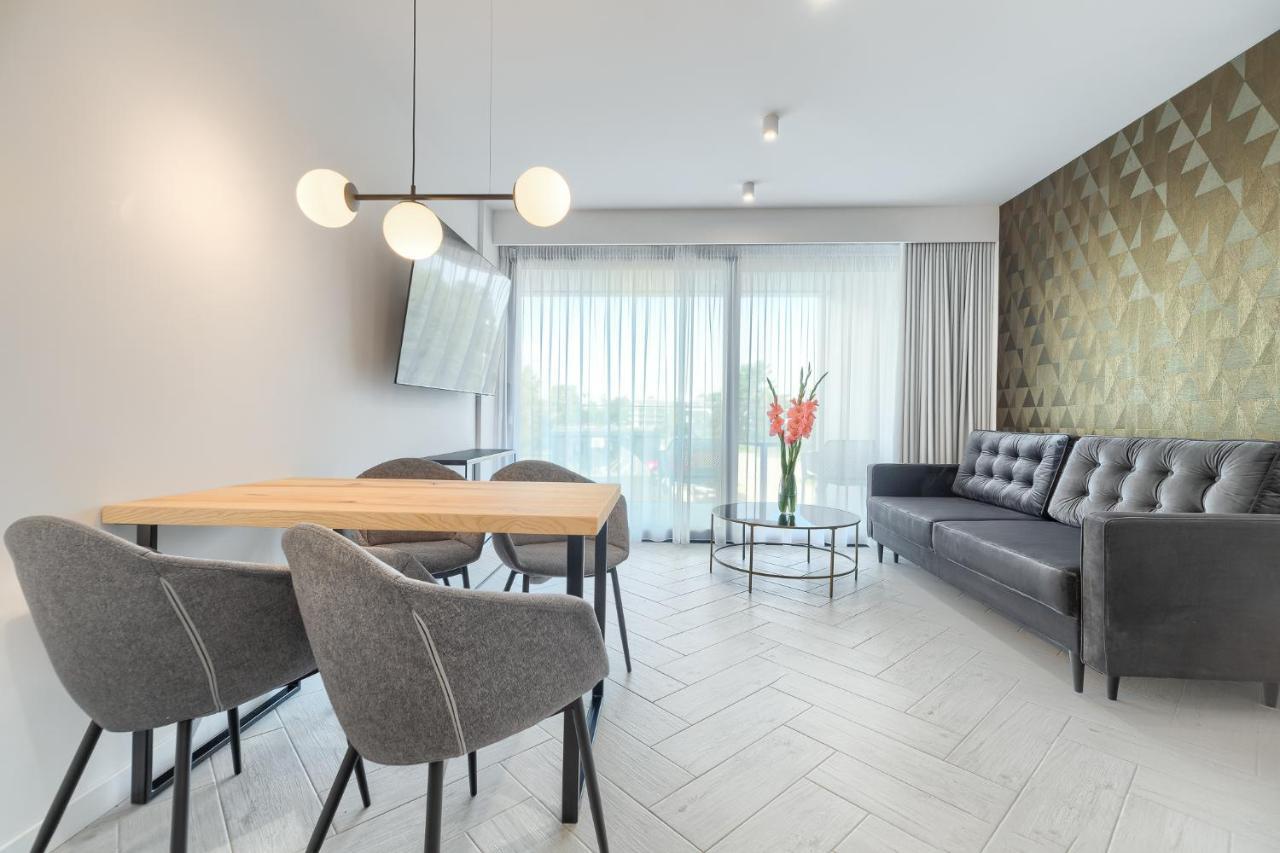 Sea & Lake - City Apartments 미엘노 외부 사진