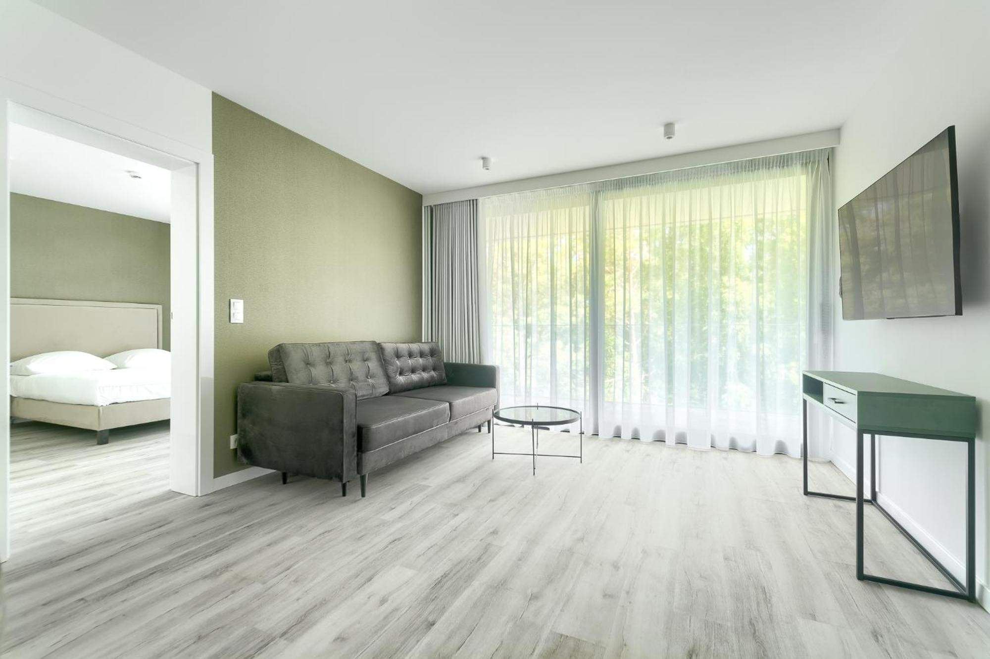 Sea & Lake - City Apartments 미엘노 외부 사진