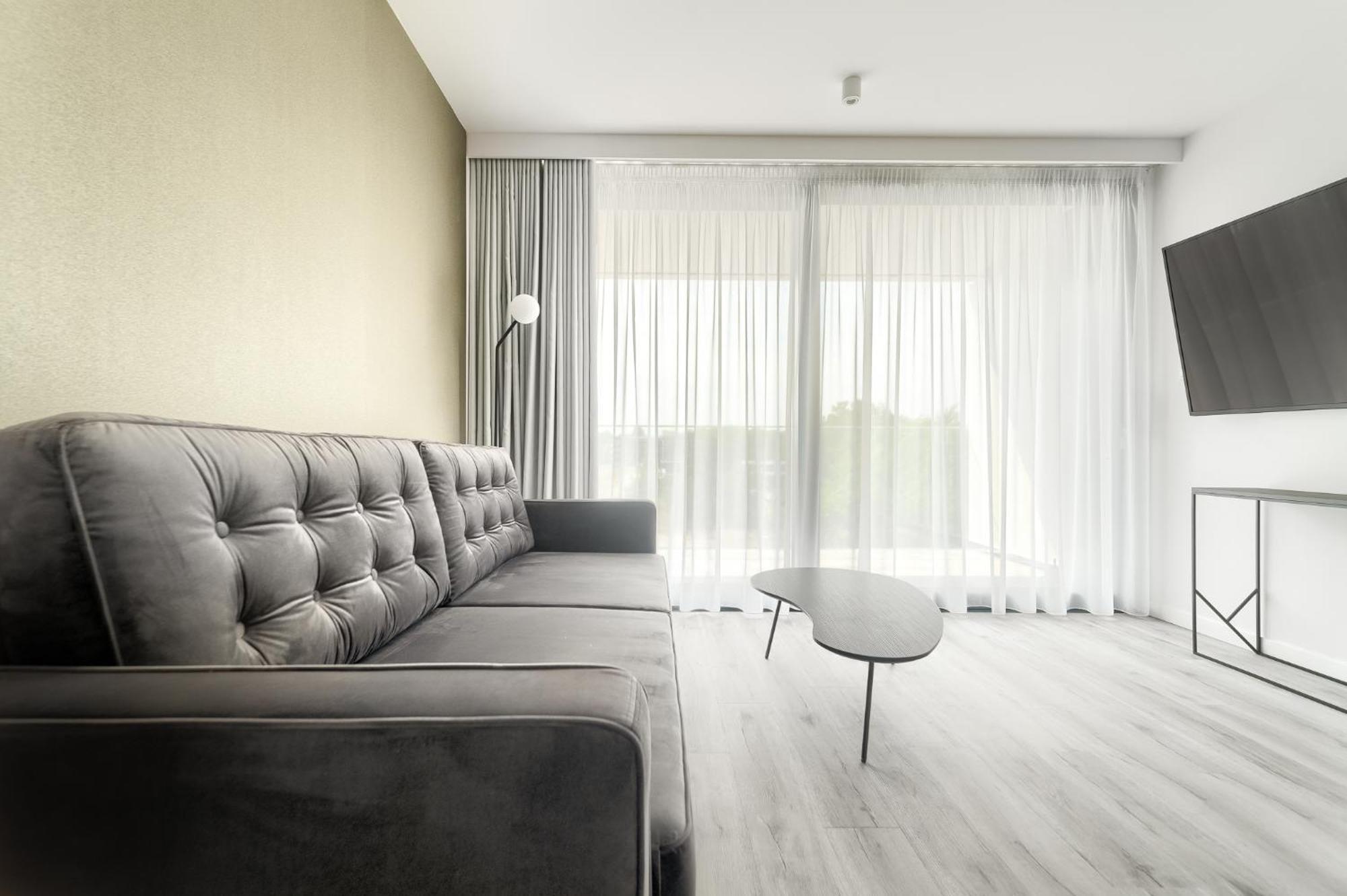 Sea & Lake - City Apartments 미엘노 외부 사진